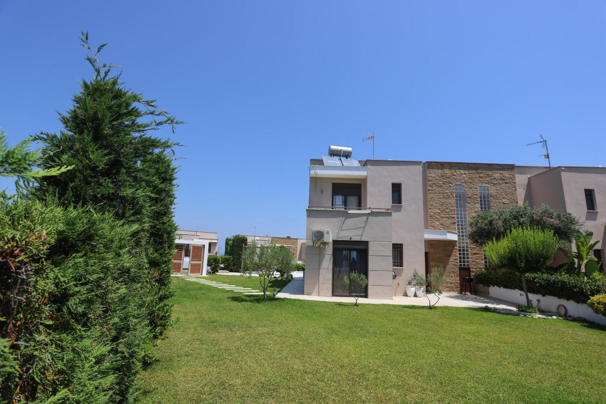 Villa Ricolina Hanioti Exterior foto